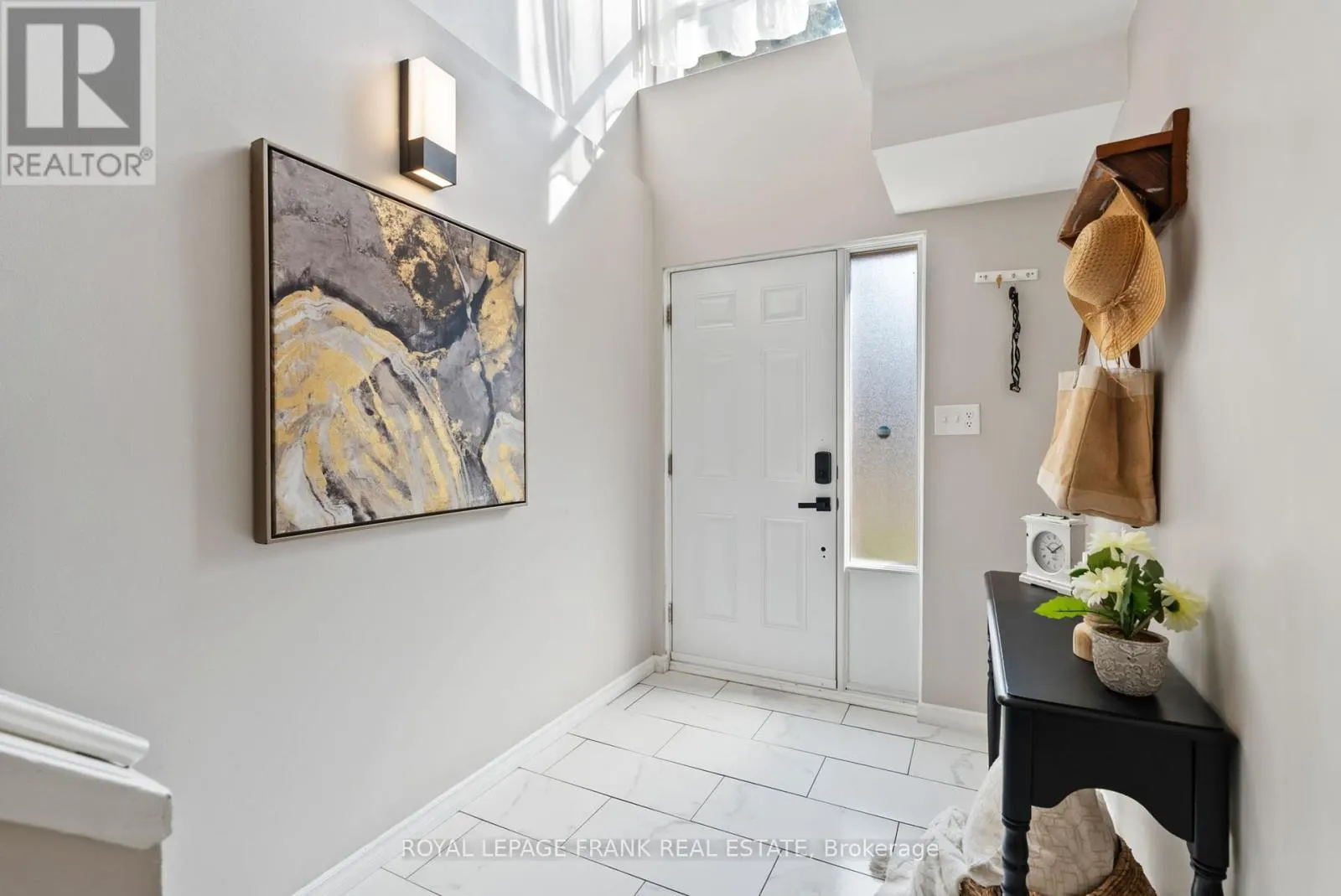 9 THE BRIDLE PATH