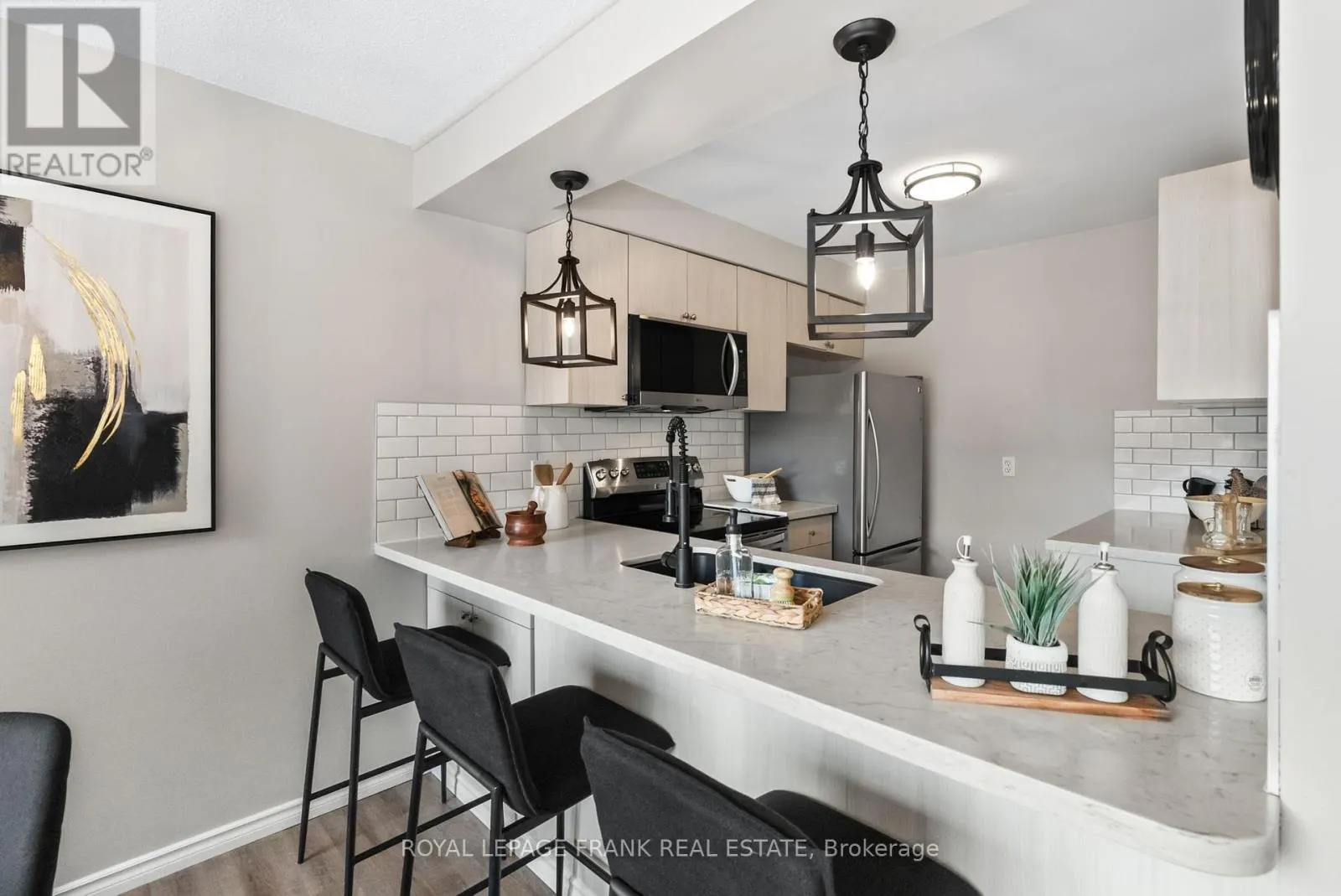 9 THE BRIDLE PATH