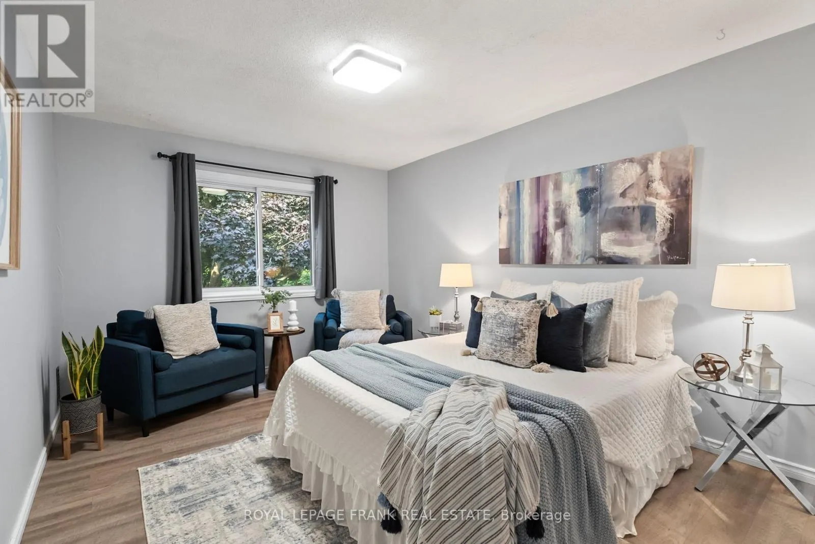9 THE BRIDLE PATH