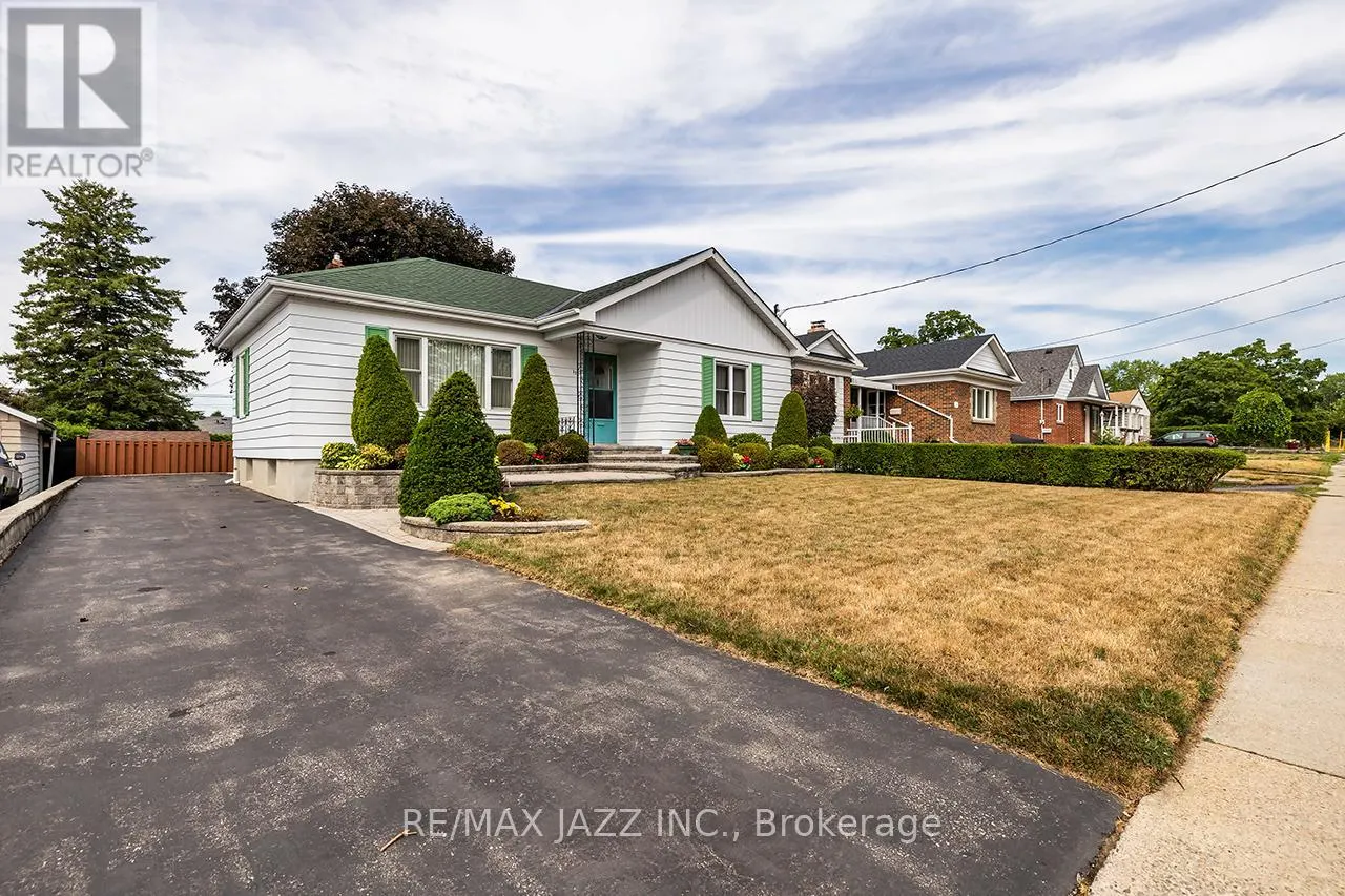 114 FERNHILL BOULEVARD