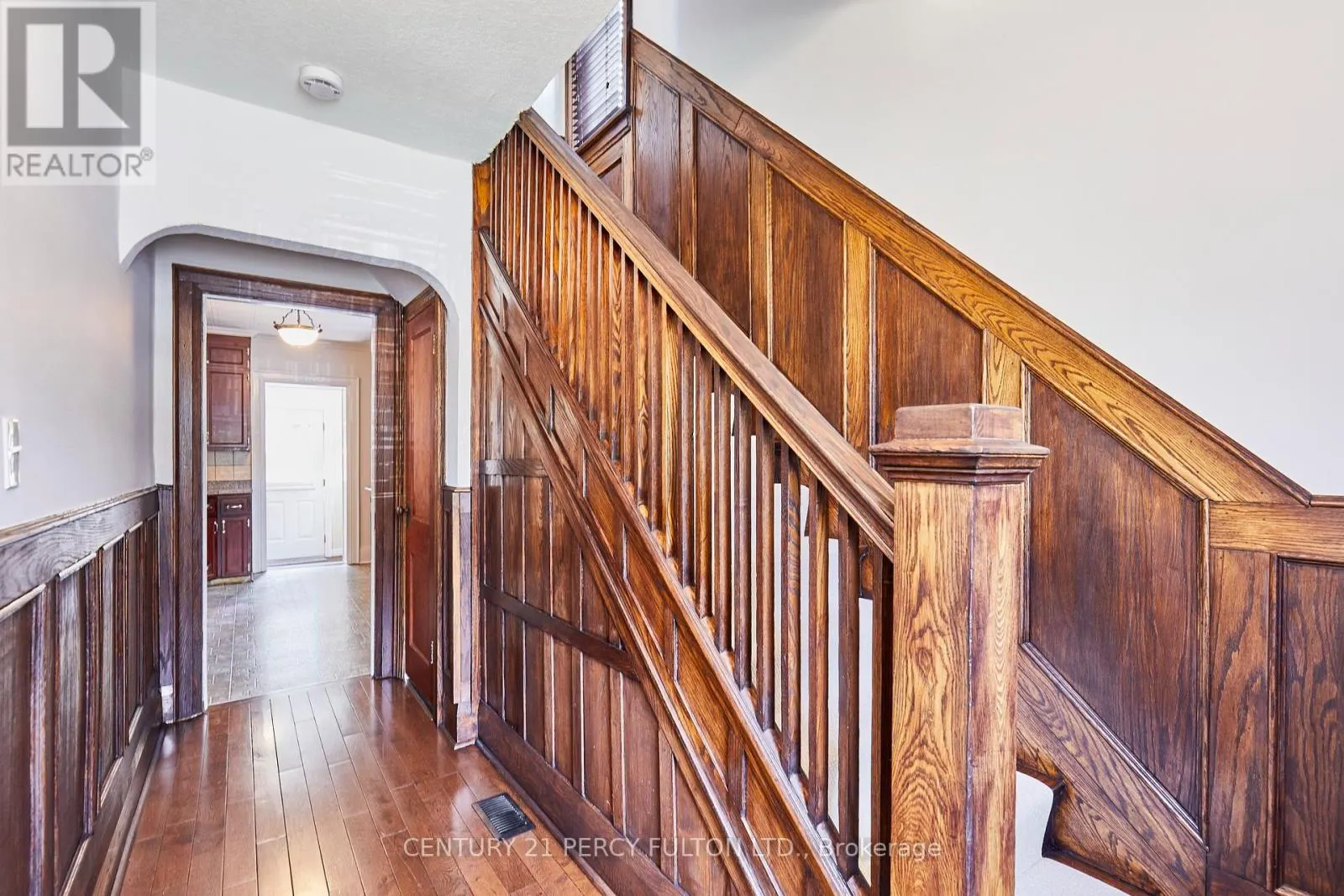 521 ROGERS STREET