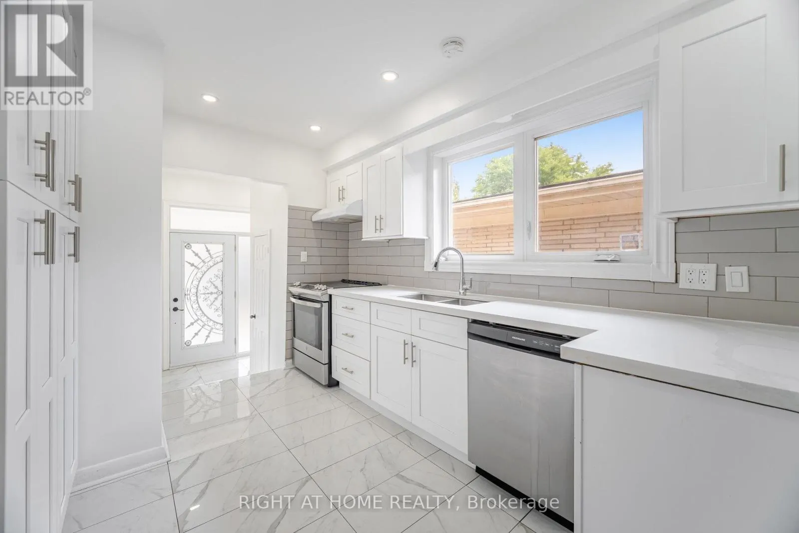 348 BELLAMY ROAD N