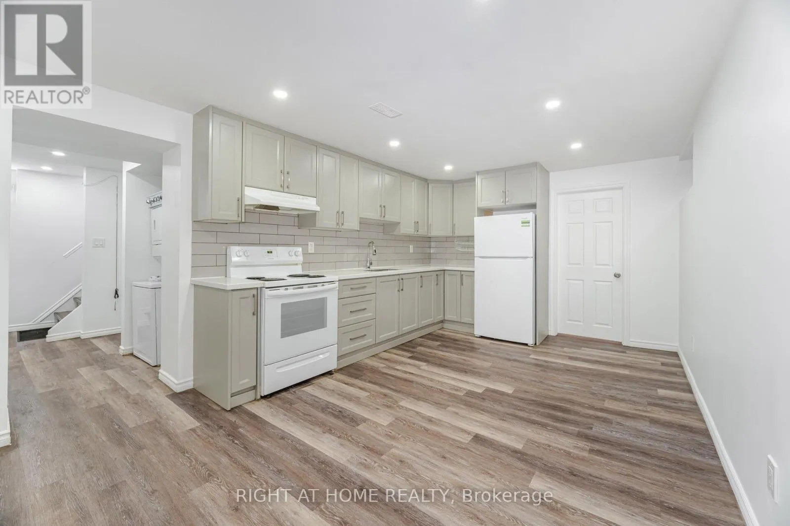 348 BELLAMY ROAD N