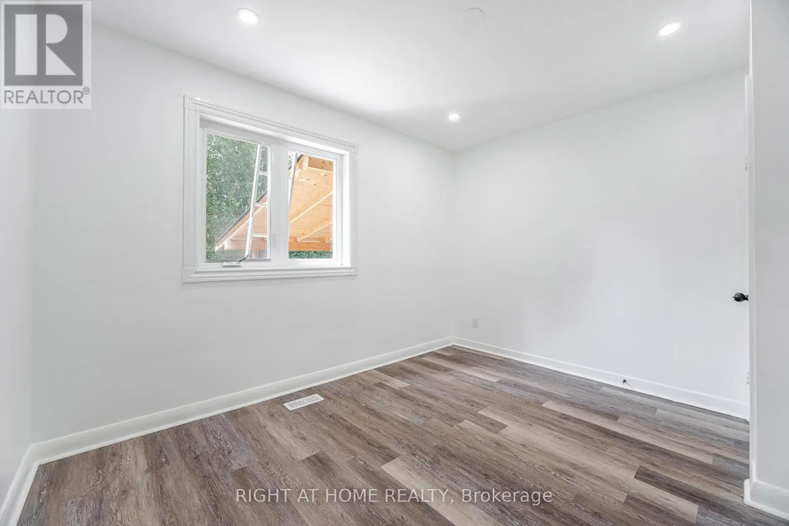 348 BELLAMY ROAD N