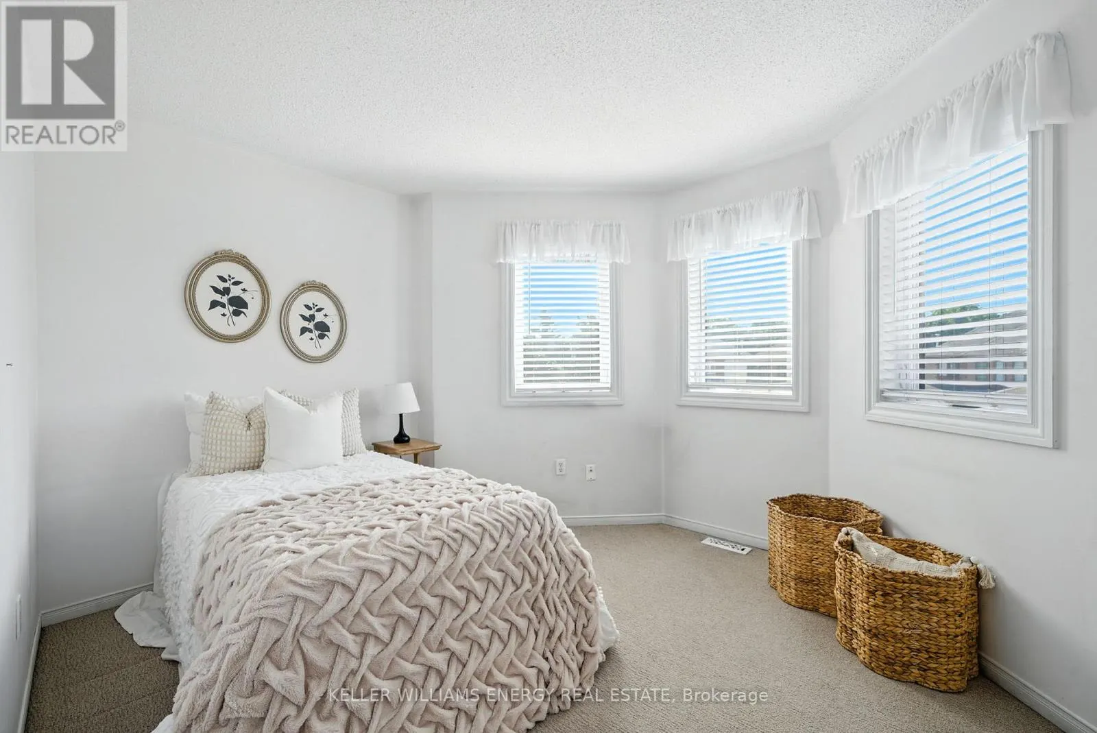 14 BACH AVENUE