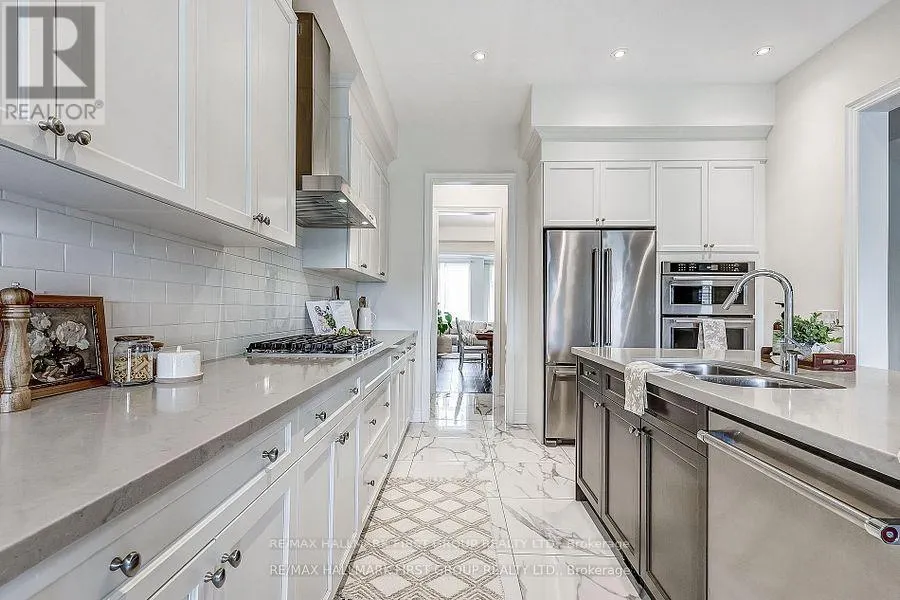 16 BEAVERDAMS DRIVE