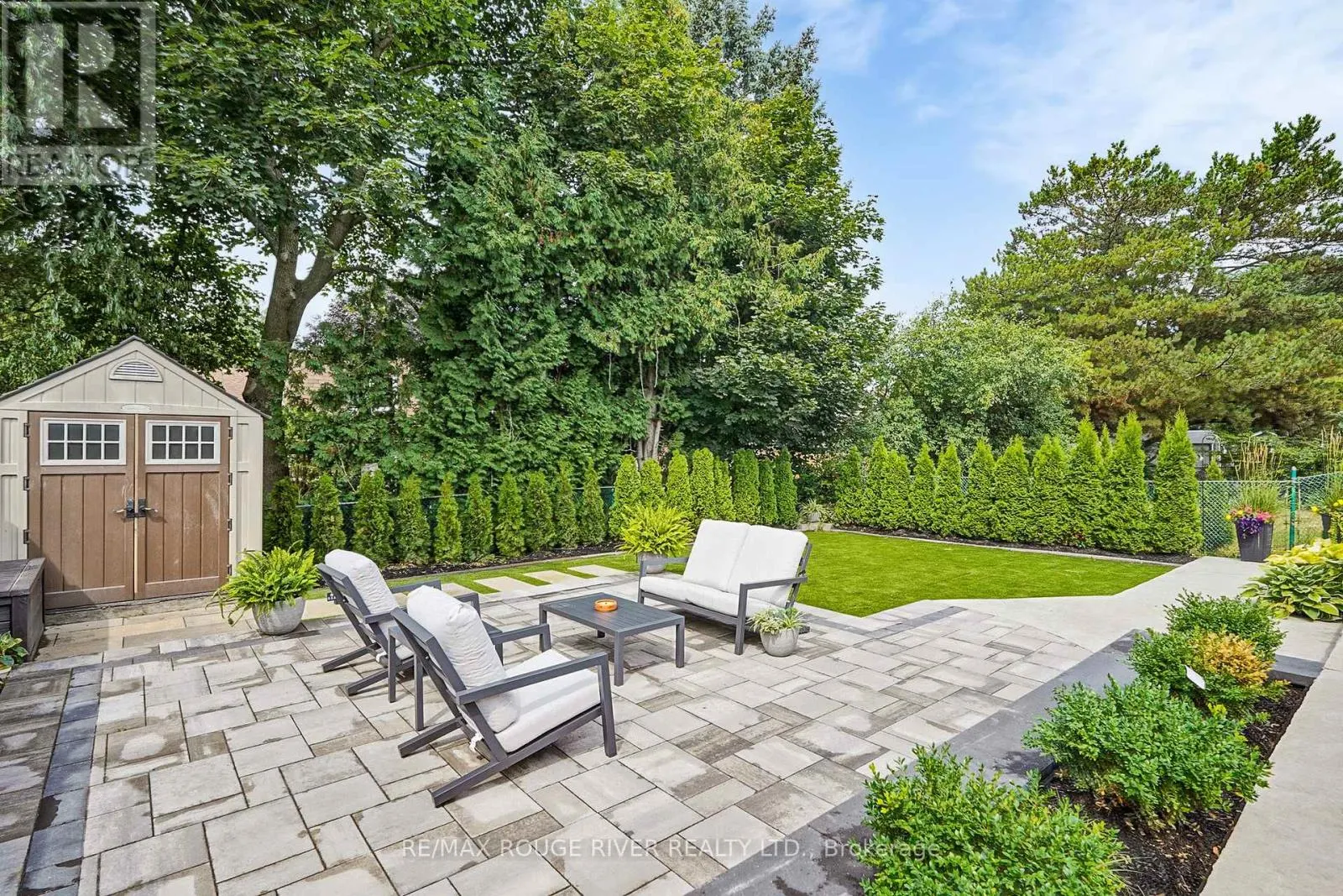 1773 BRONTE SQUARE