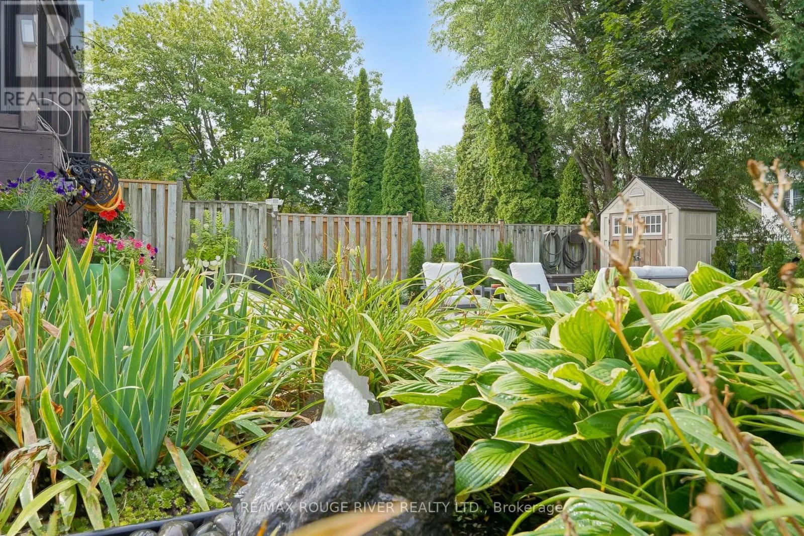 1773 BRONTE SQUARE