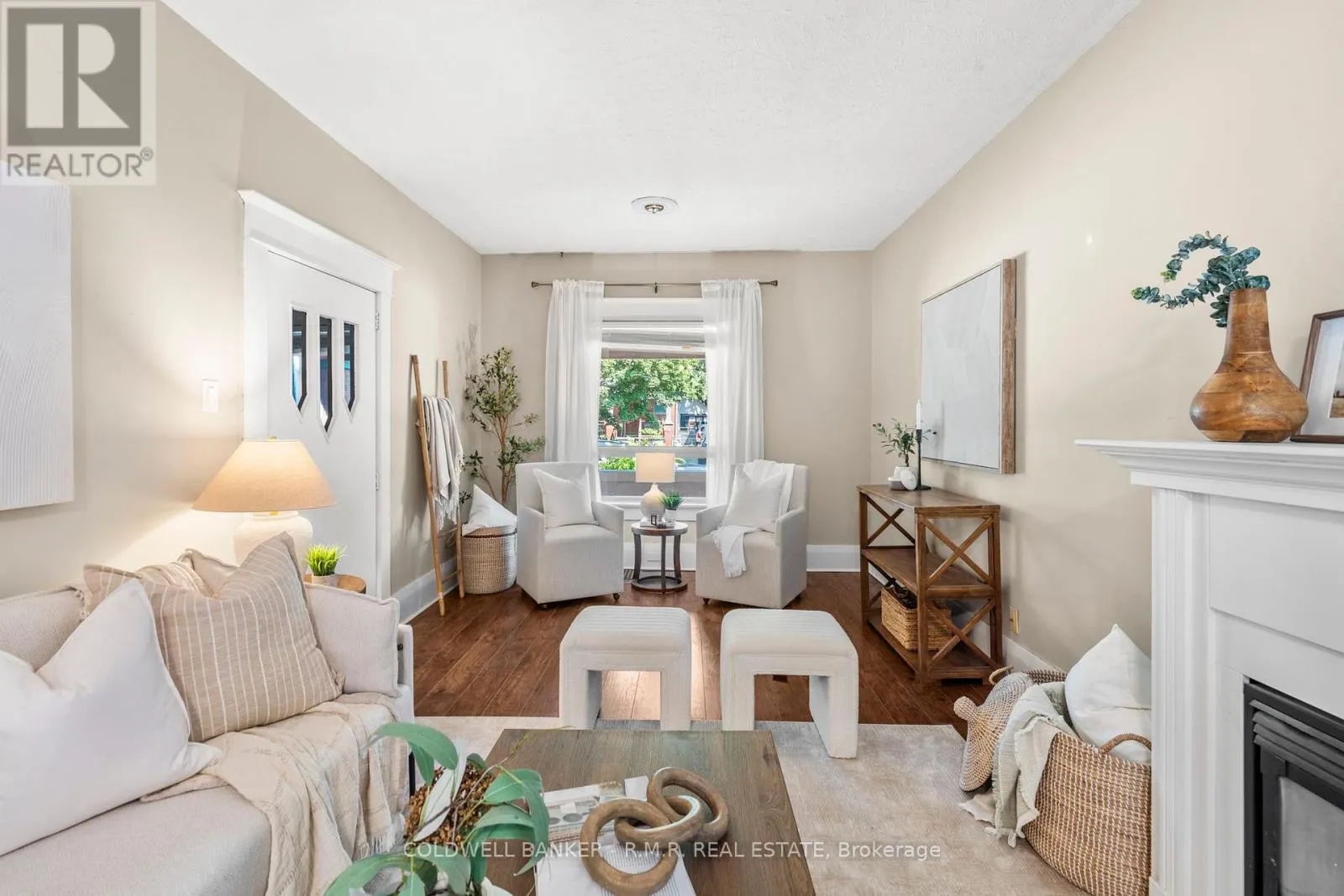 135 BROCK STREET E
