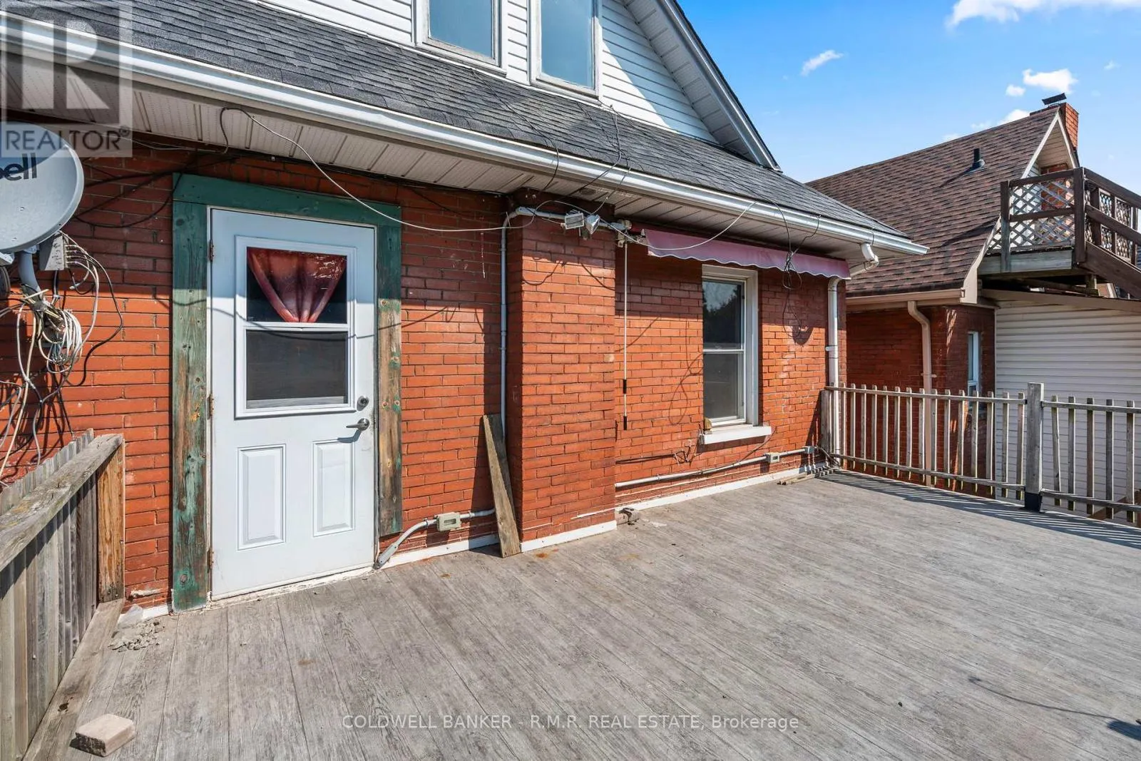 135 BROCK STREET E