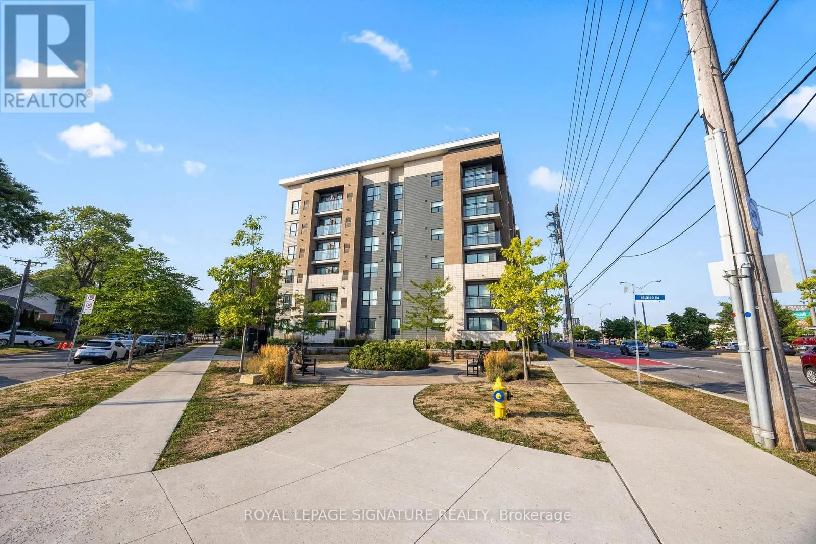 214 - 1 FALAISE ROAD