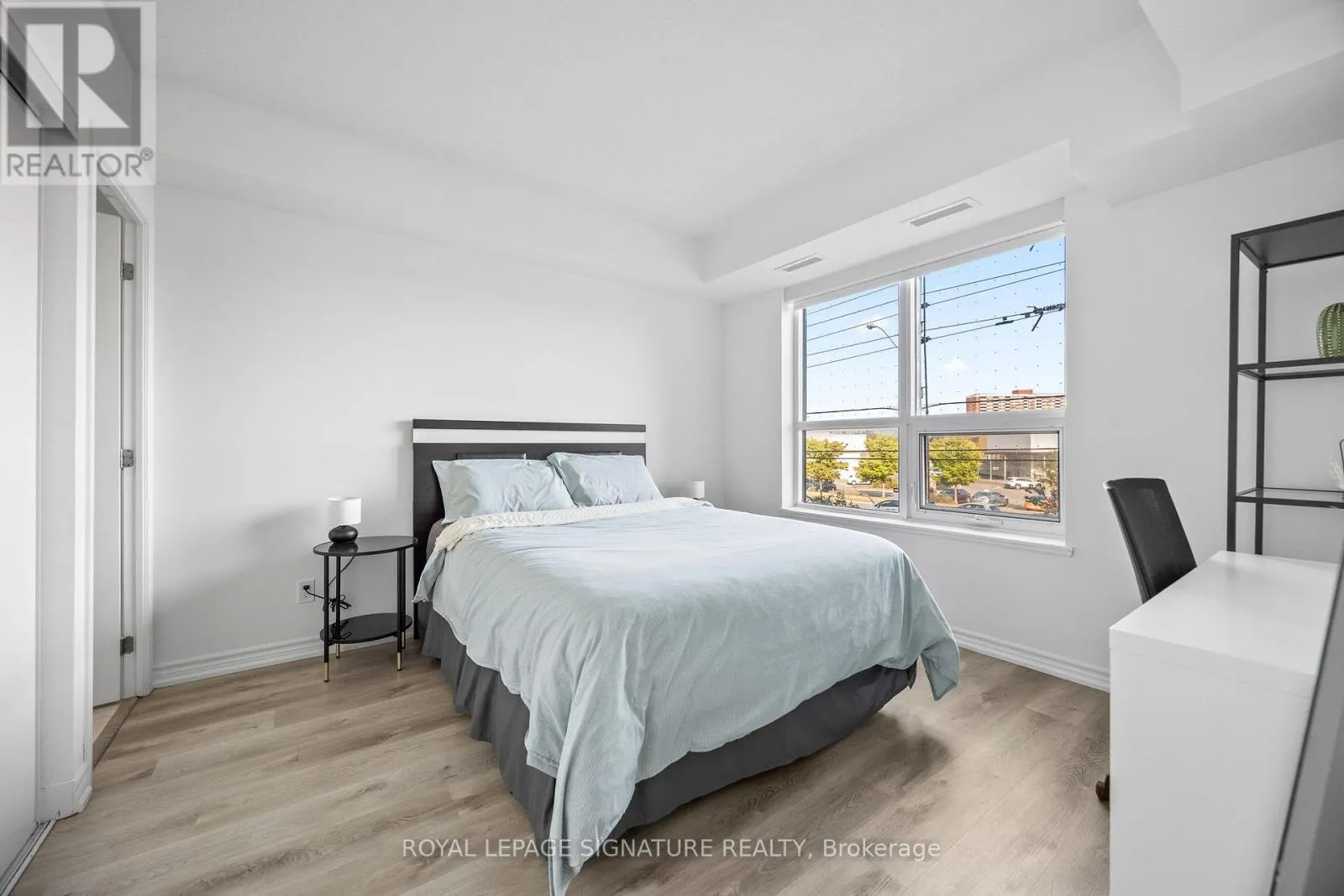 214 - 1 FALAISE ROAD