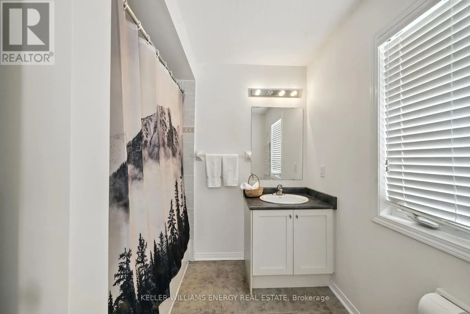 15 - 1790 FINCH AVENUE, #15
