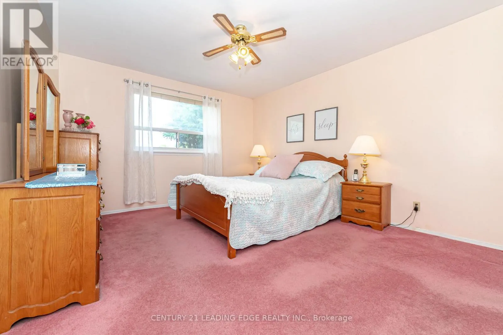 43 GLENDOWER CIRCUIT