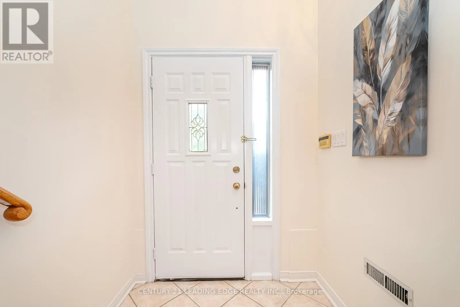 43 GLENDOWER CIRCUIT