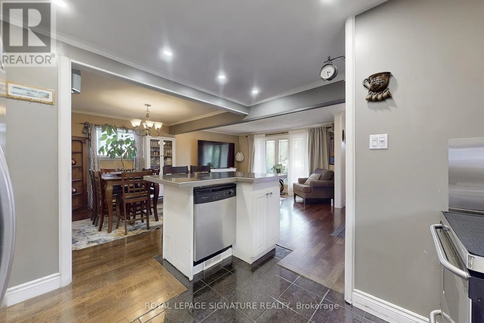 11 BUCANNAN ROAD