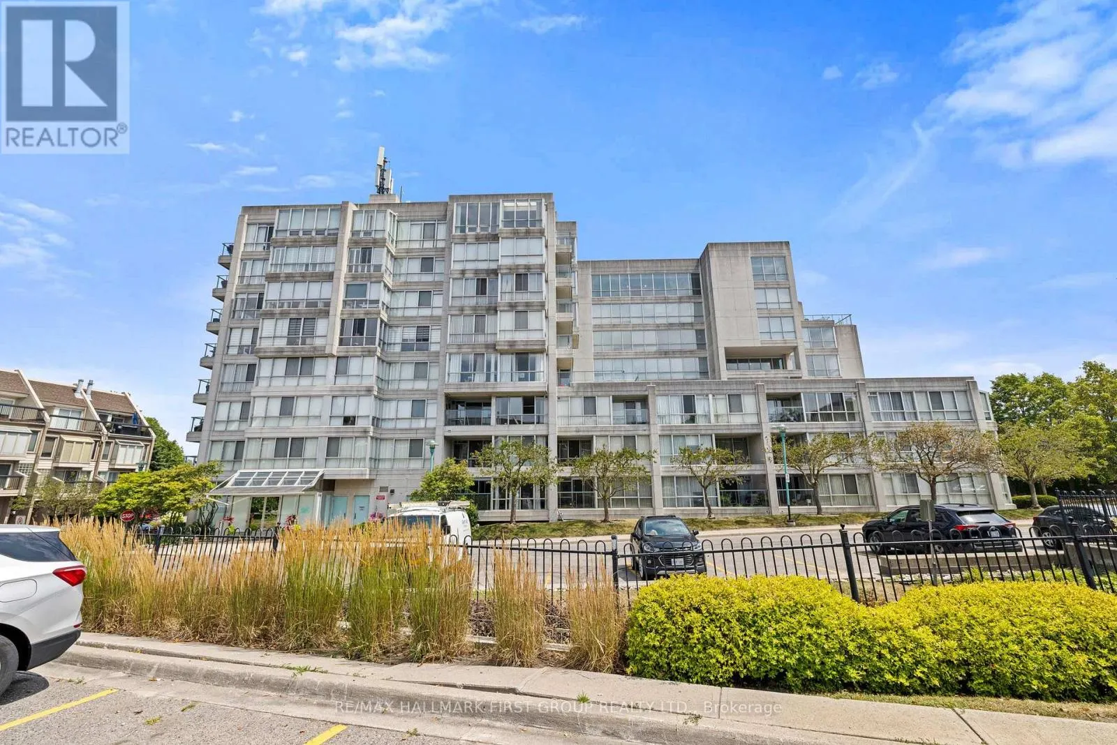 701 - 25 CUMBERLAND LANE