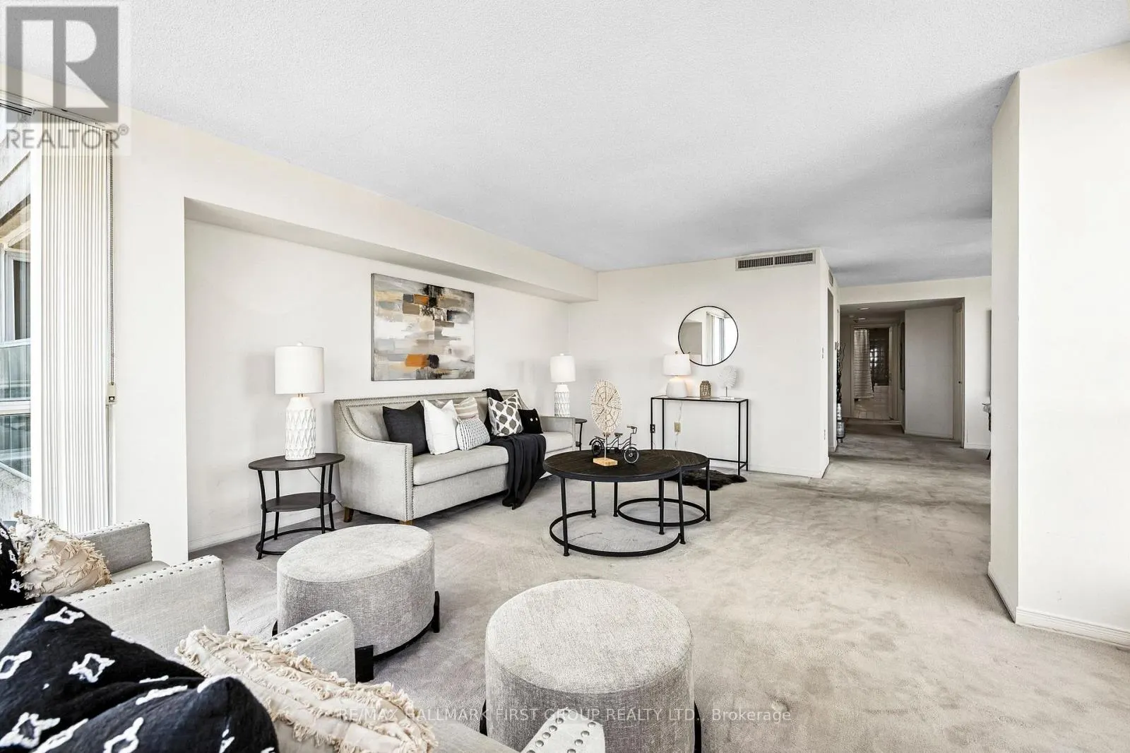 701 - 25 CUMBERLAND LANE