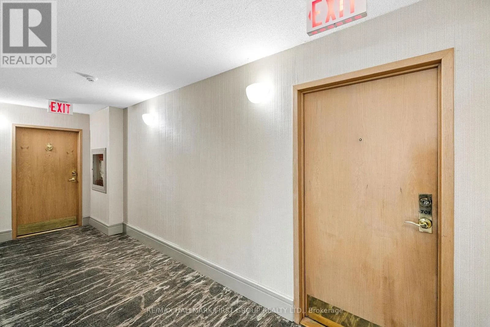 701 - 25 CUMBERLAND LANE
