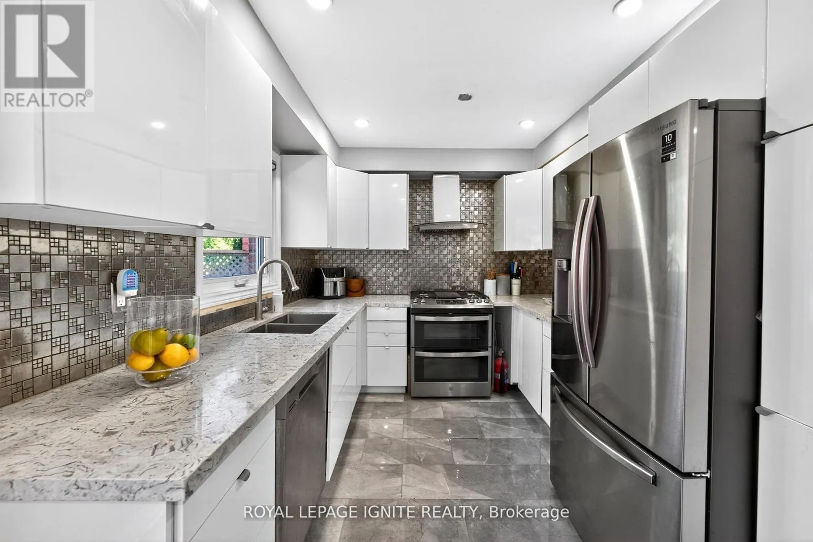 7 DUCATEL CRESCENT