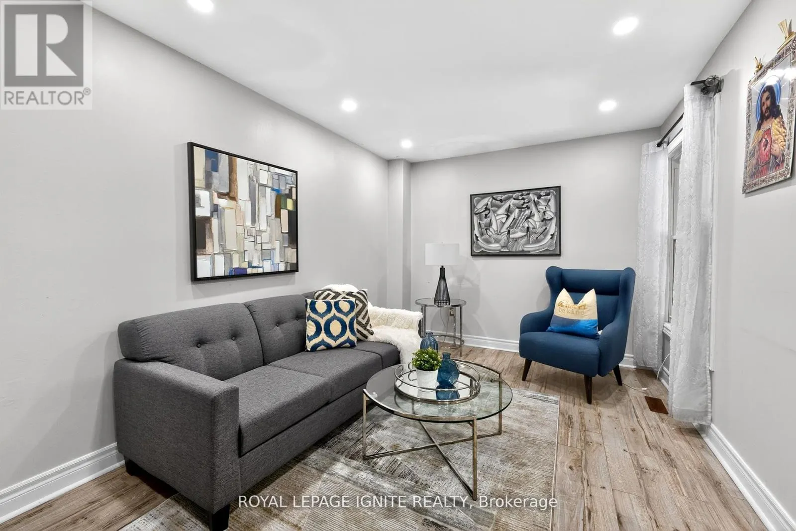 7 DUCATEL CRESCENT