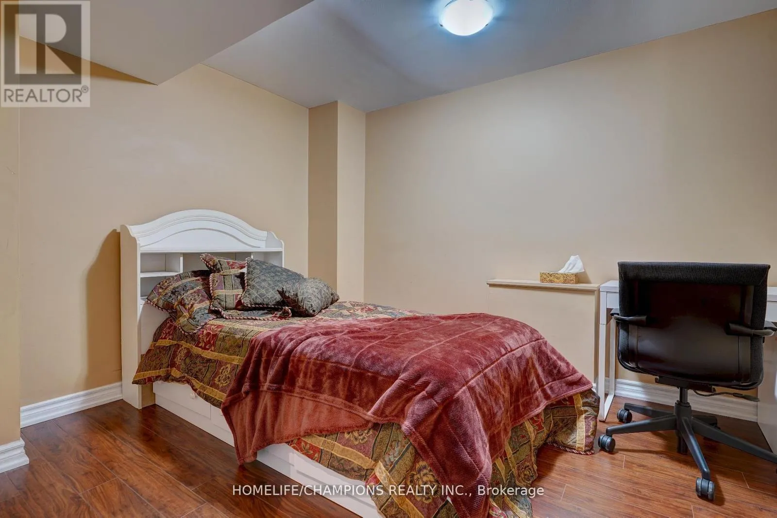 145 RAPONI CIRCLE