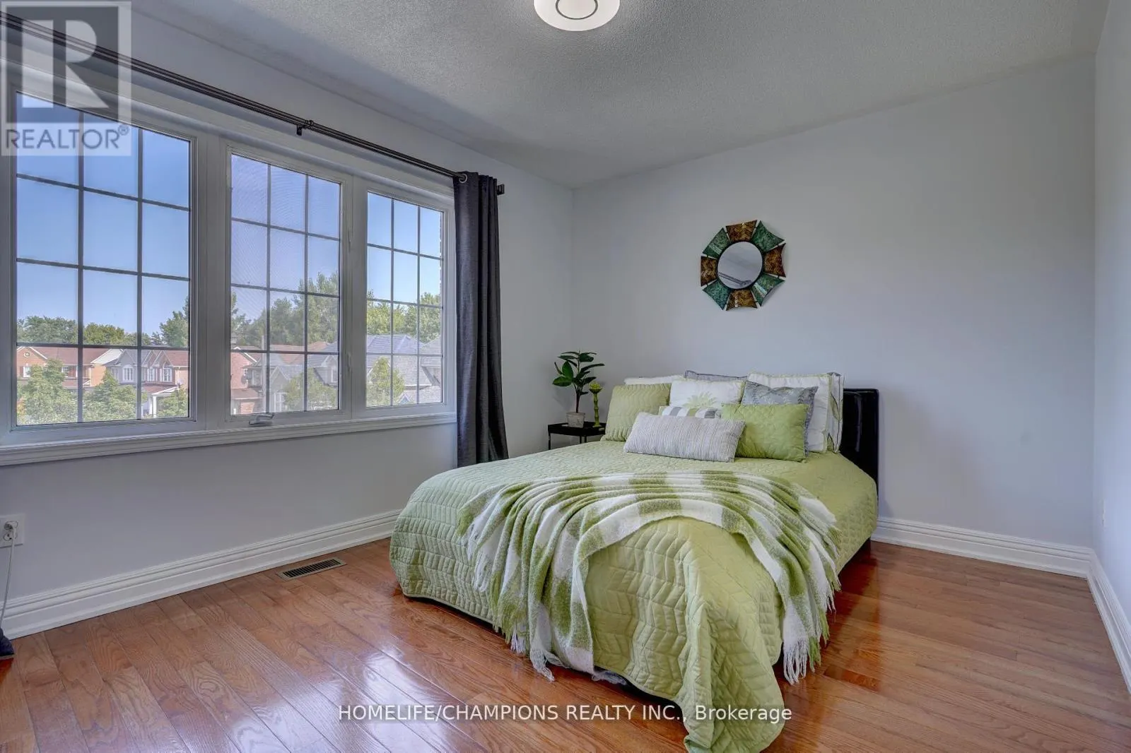 145 RAPONI CIRCLE