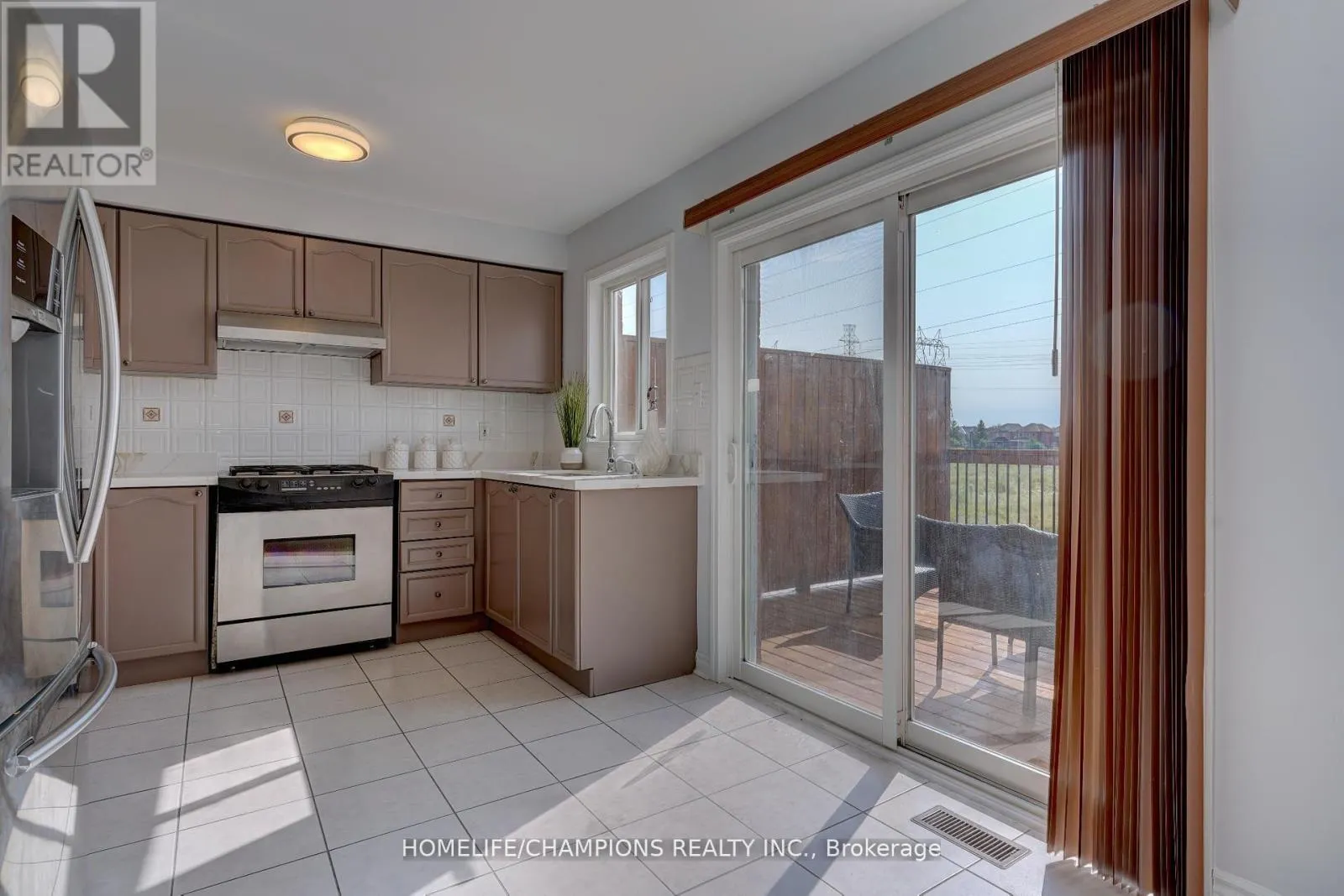 145 RAPONI CIRCLE