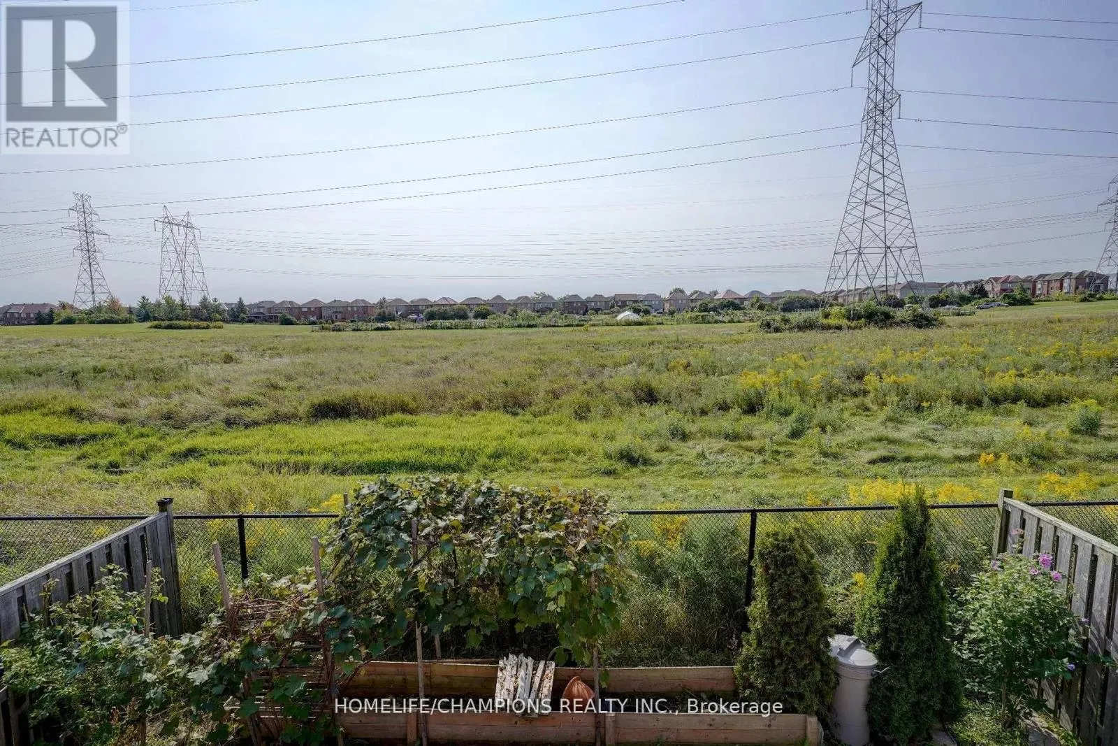 145 RAPONI CIRCLE