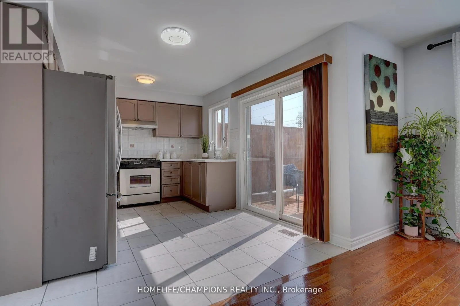 145 RAPONI CIRCLE