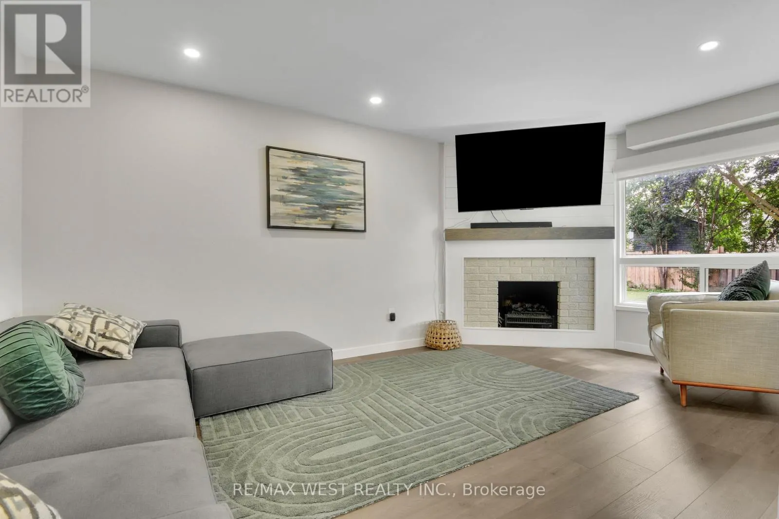 703 MOUNTJOY COURT