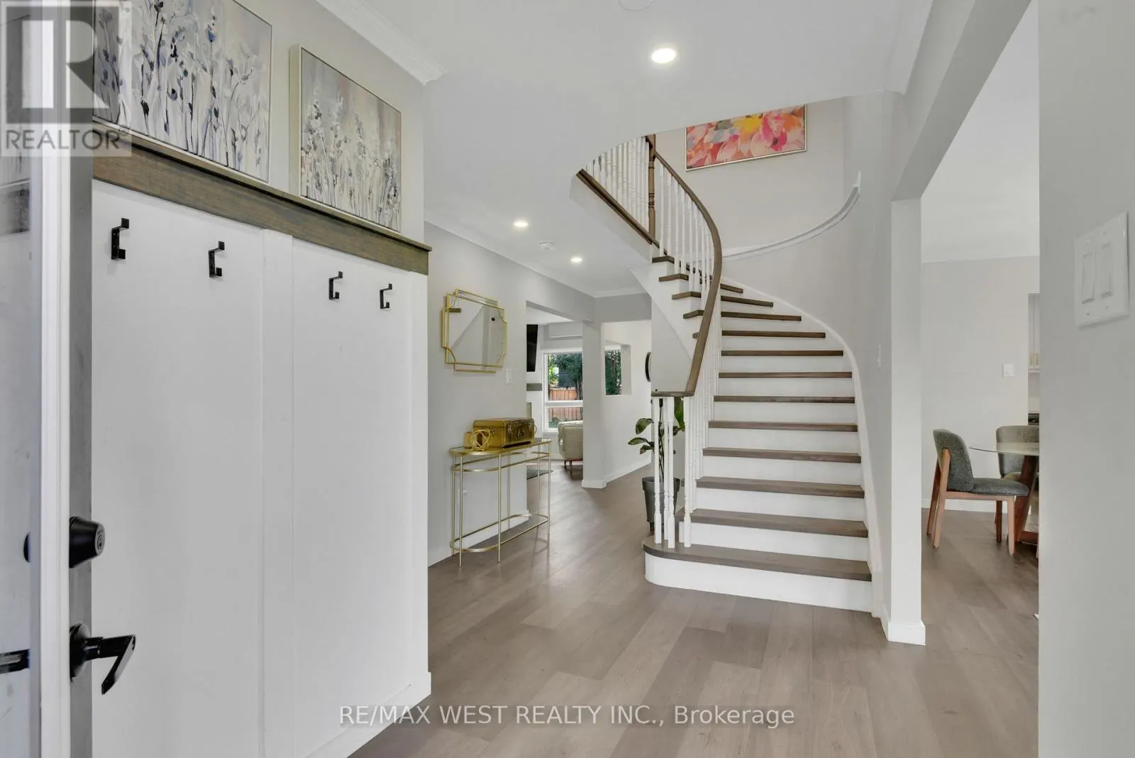 703 MOUNTJOY COURT