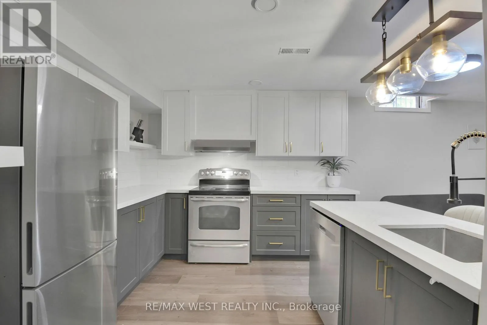 703 MOUNTJOY COURT