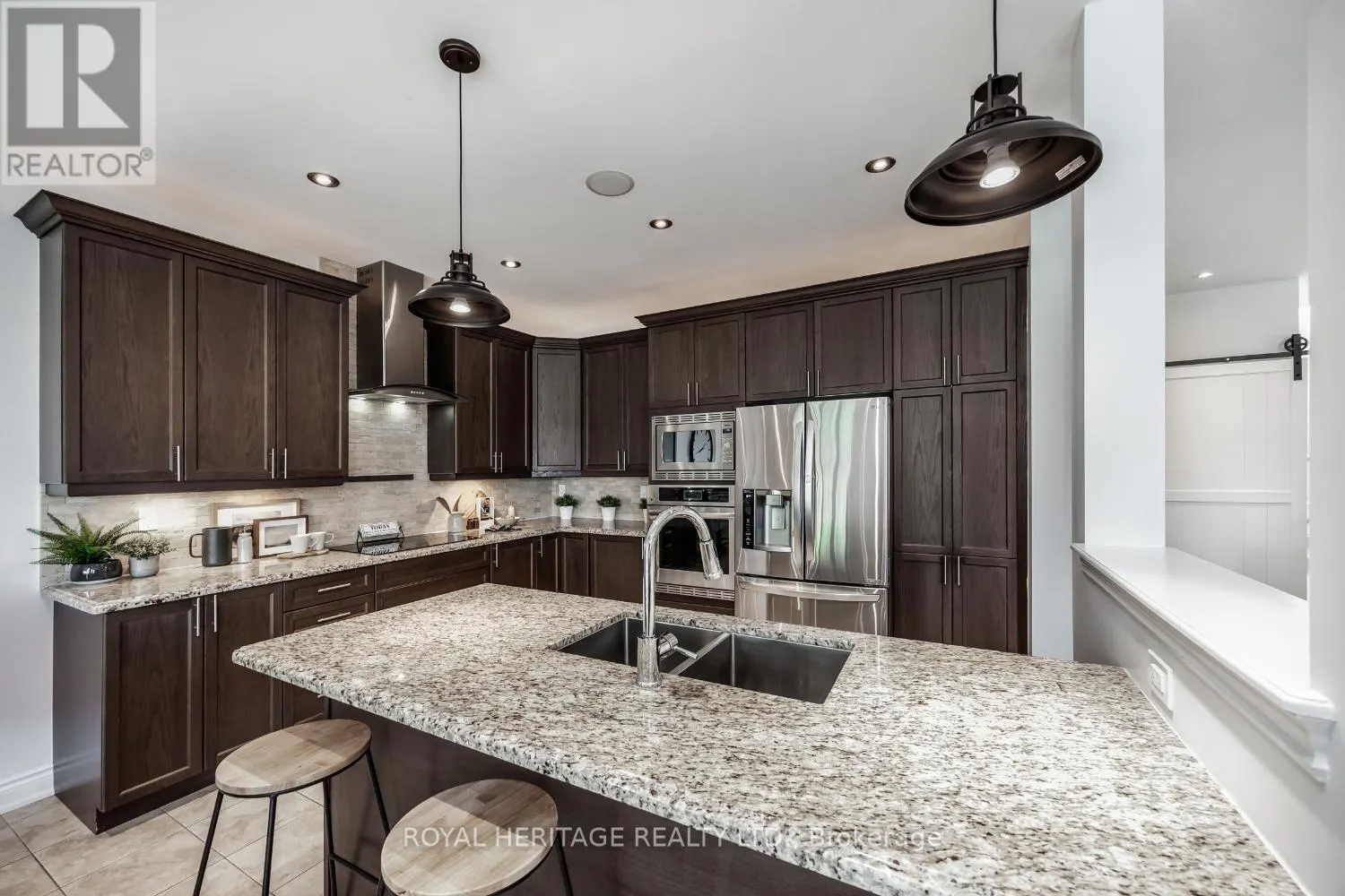 2341 SECRETO DRIVE