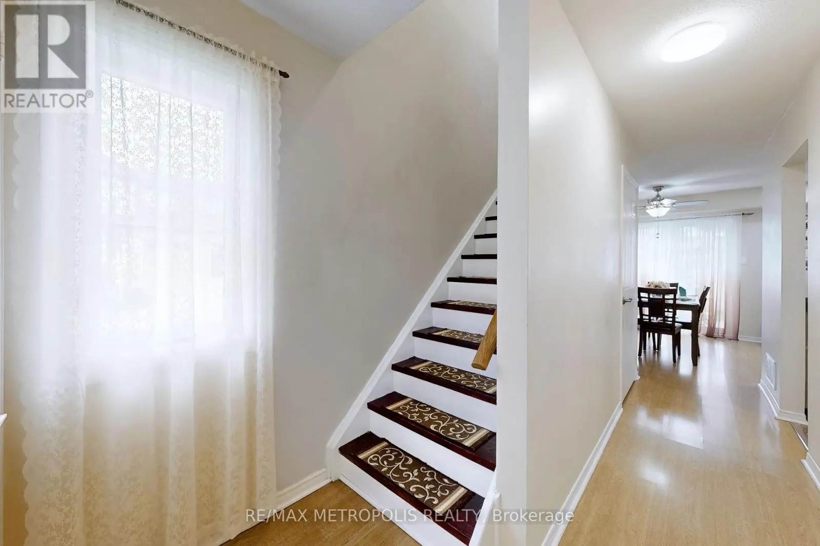 20 - 811 WILSON ROAD N