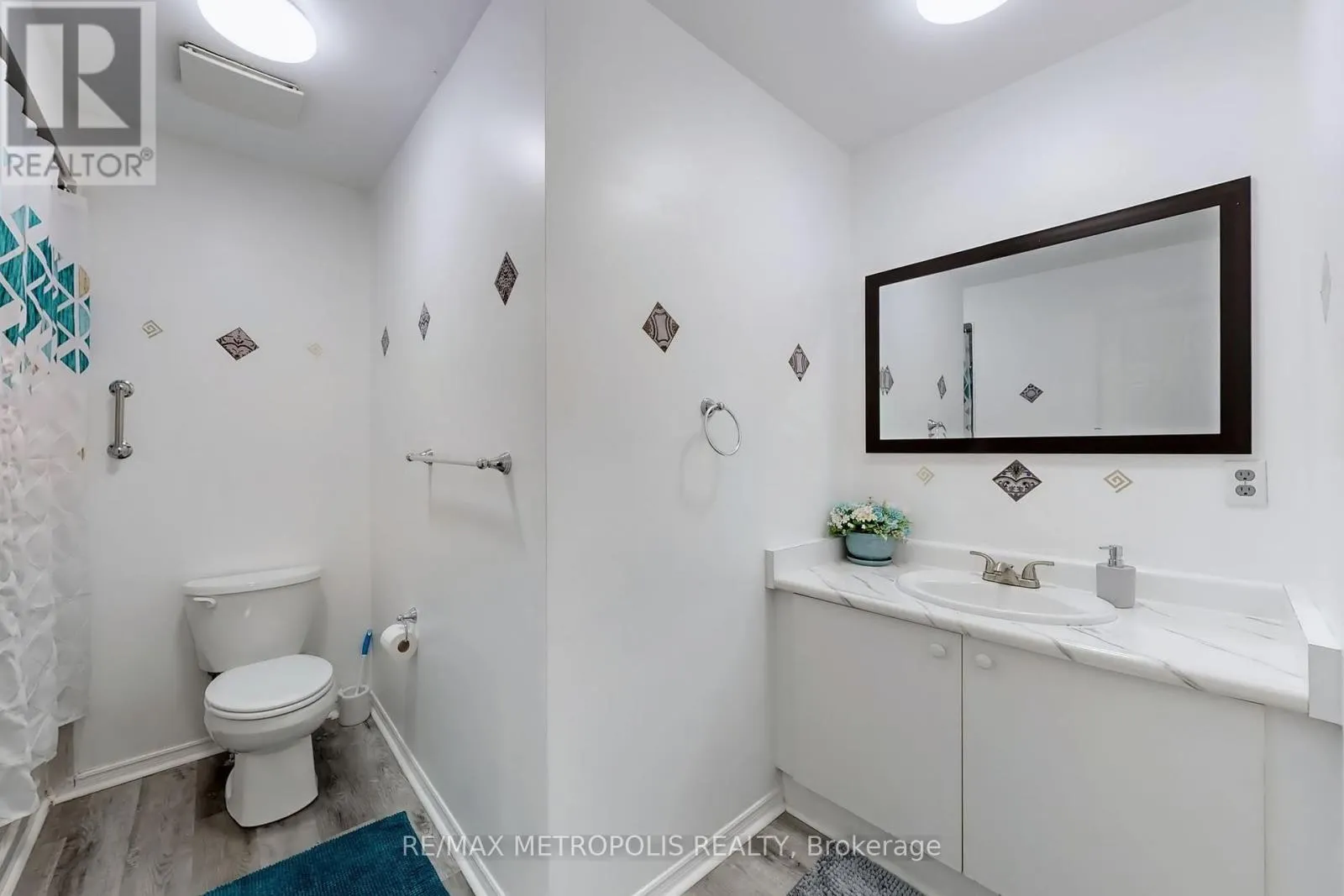 20 - 811 WILSON ROAD N