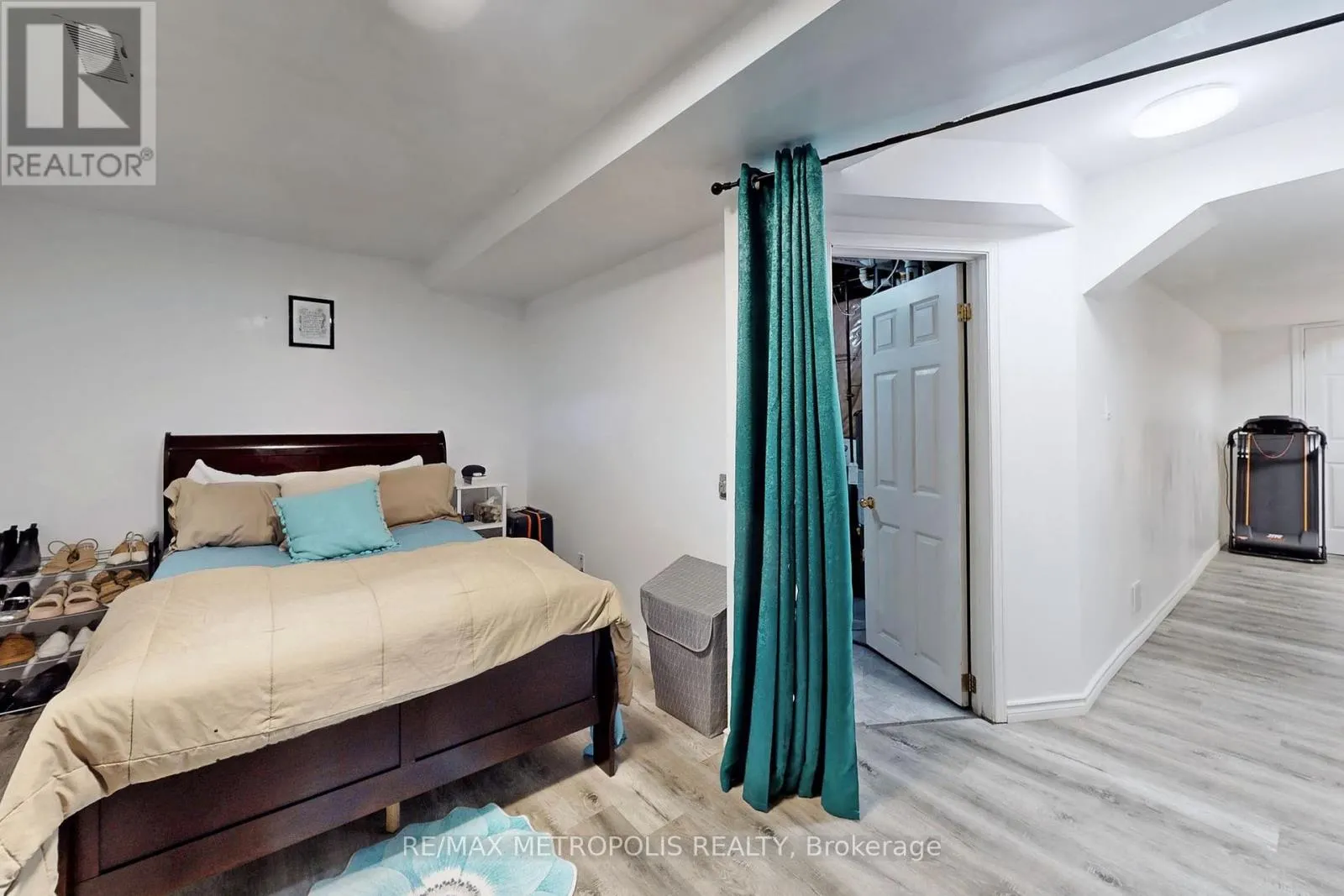 20 - 811 WILSON ROAD N
