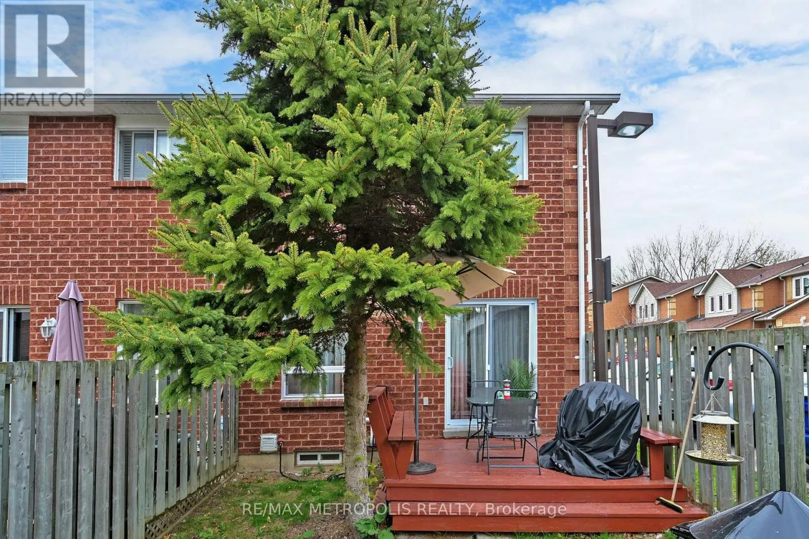20 - 811 WILSON ROAD N