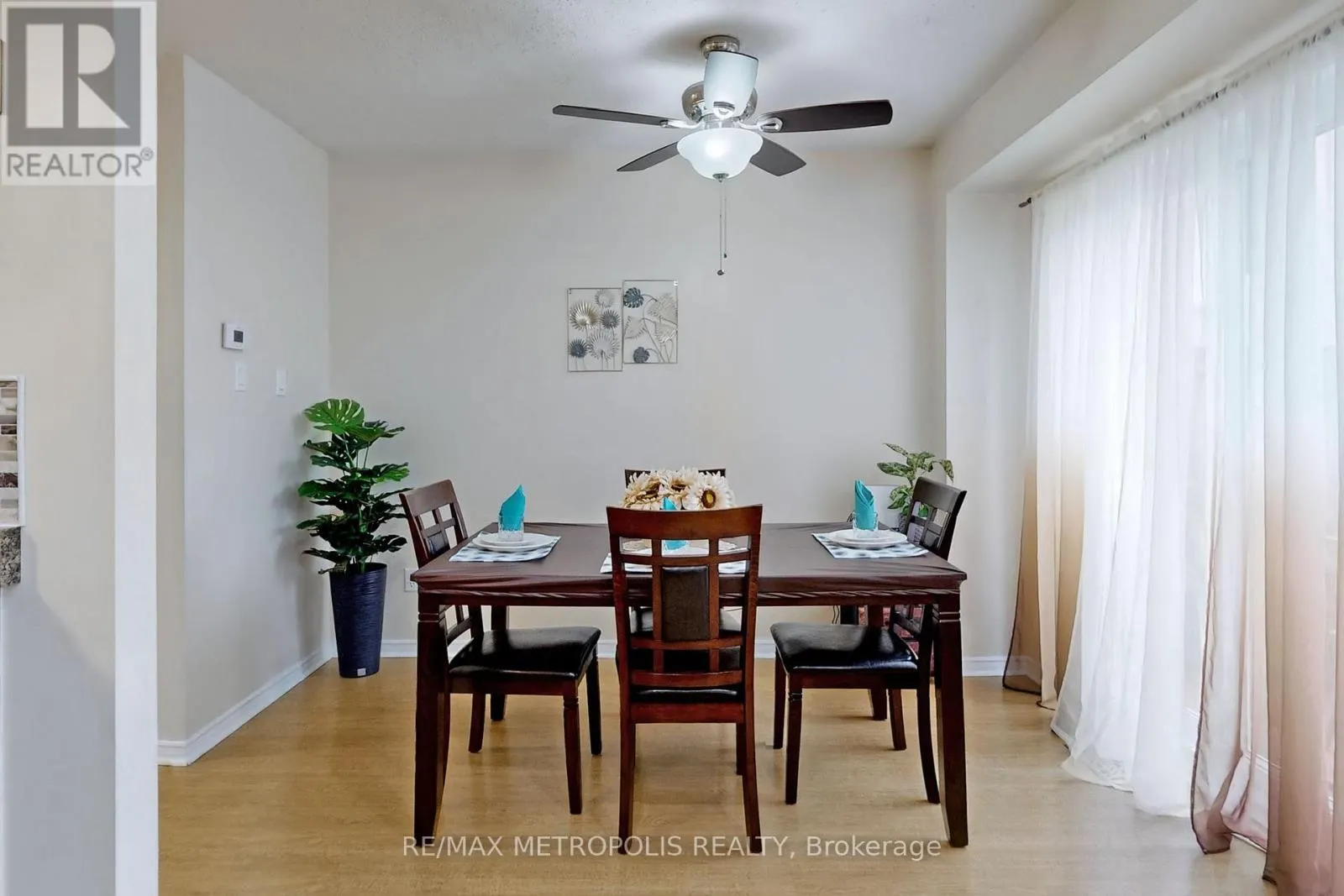 20 - 811 WILSON ROAD N