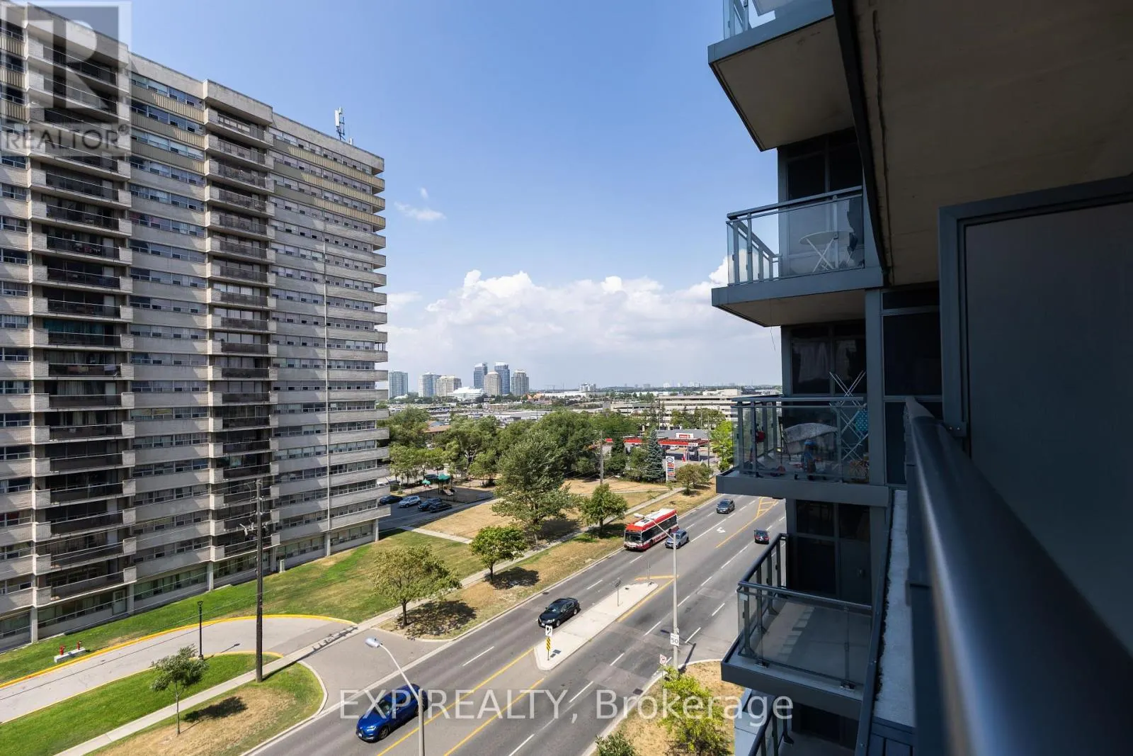 707 - 30 MEADOWGLEN PLACE, #707