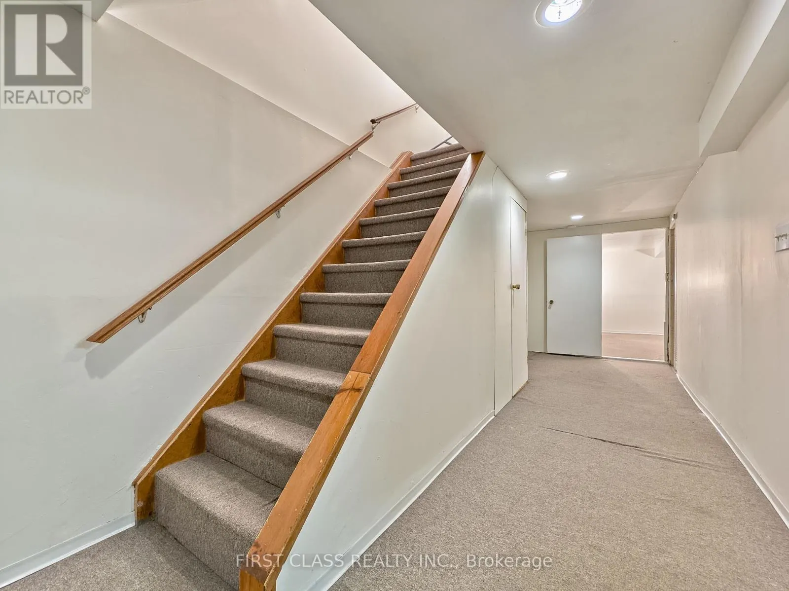 25 OVERLORD CRESCENT