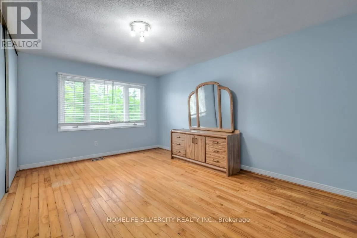 5 BRAEBROOK DRIVE