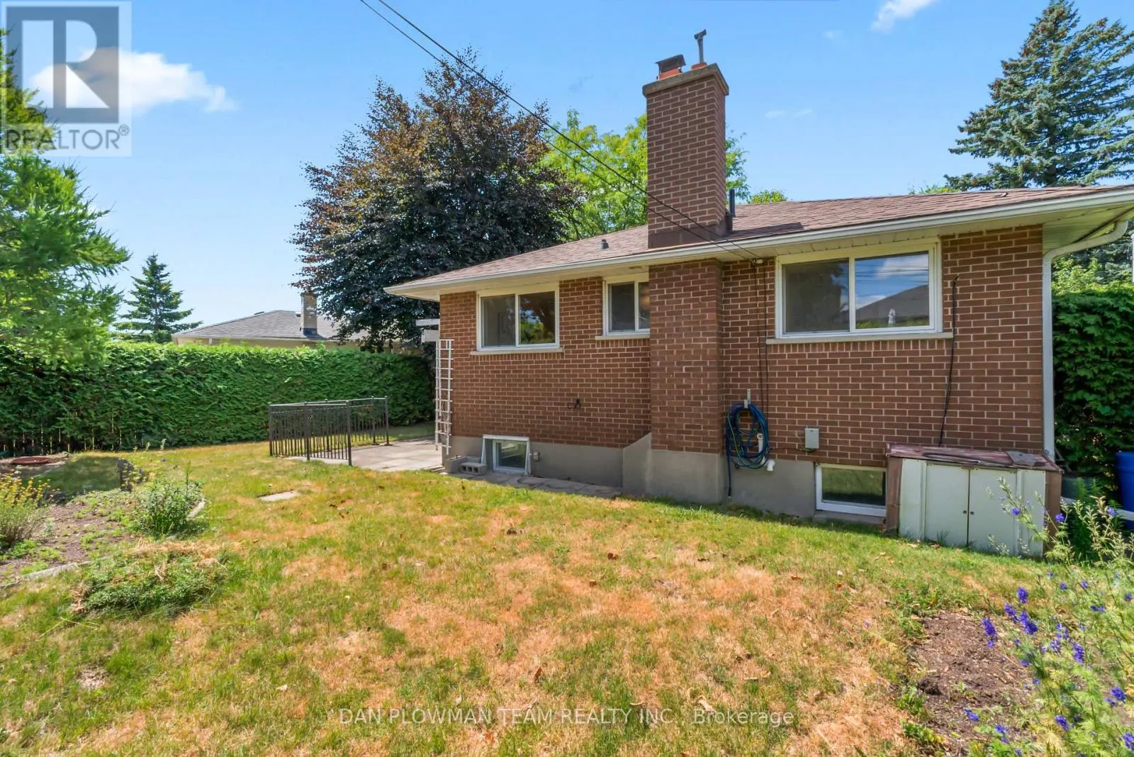 119 THORNCLIFFE STREET