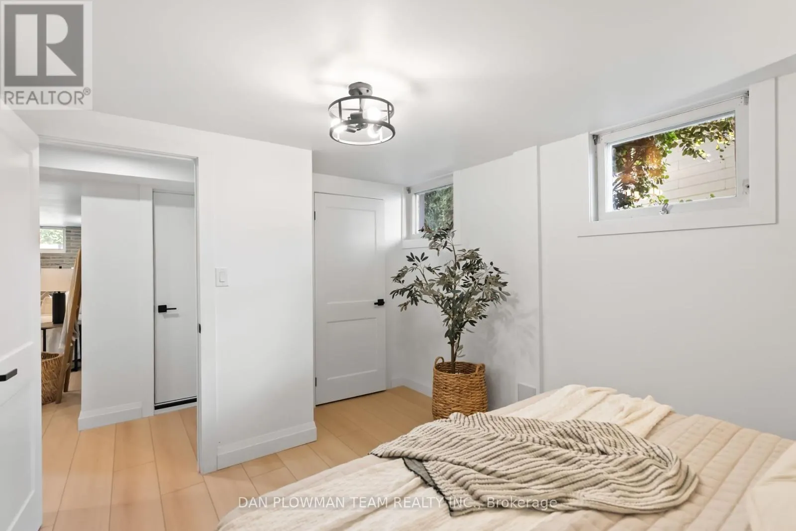 119 THORNCLIFFE STREET