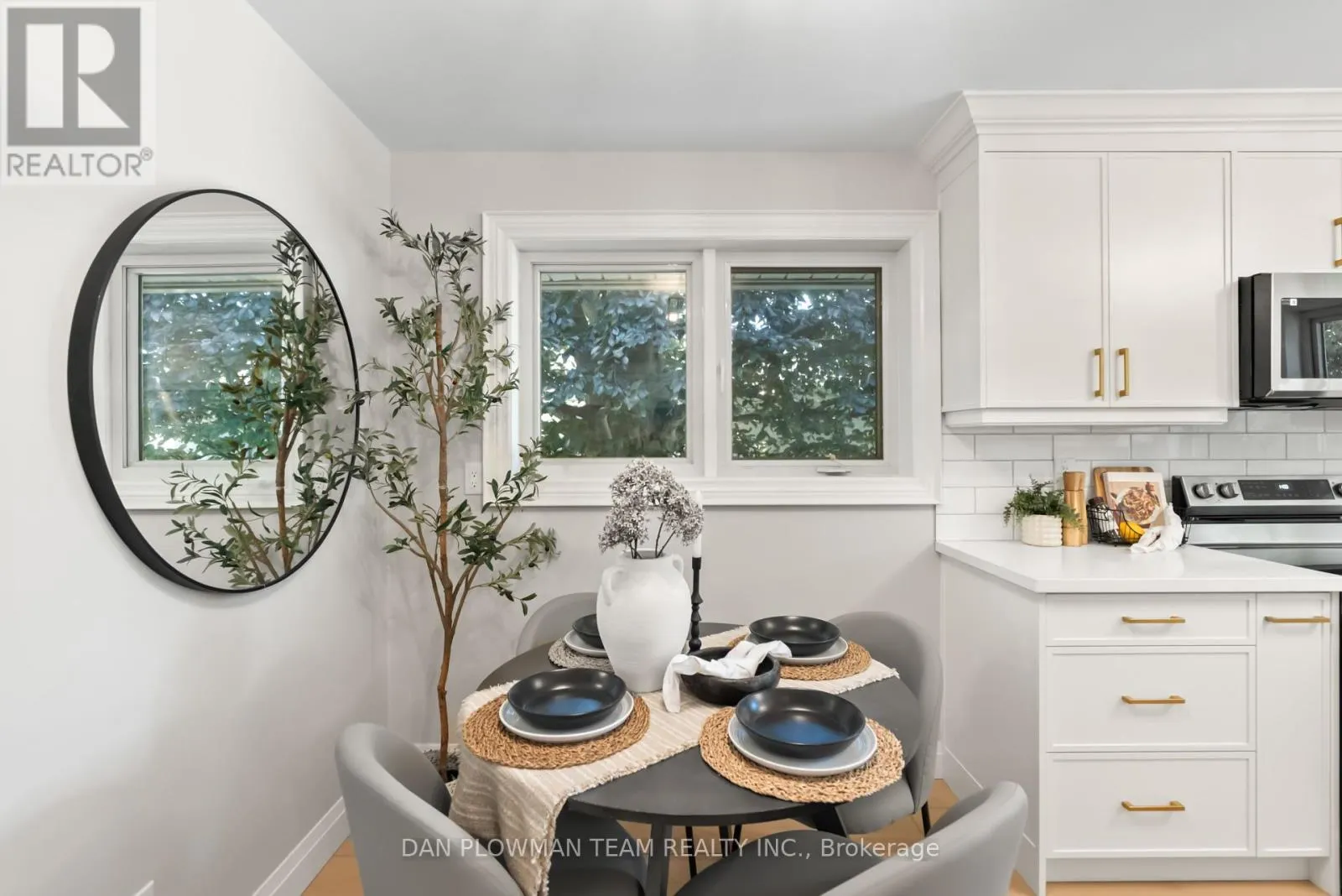 119 THORNCLIFFE STREET