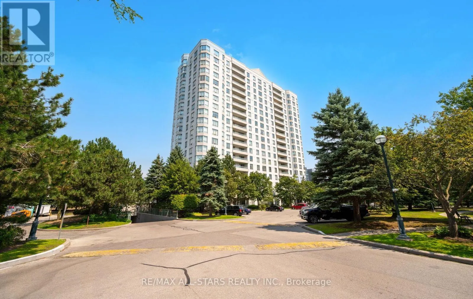 302 - 5001 FINCH AVENUE E