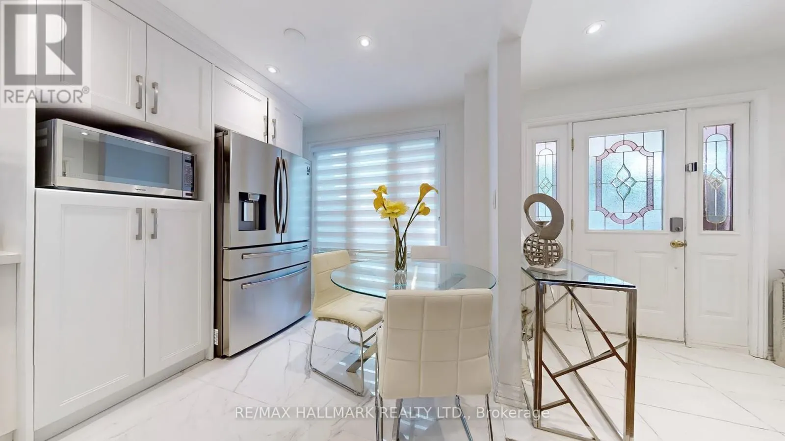 249 KENSINGTON CRESCENT