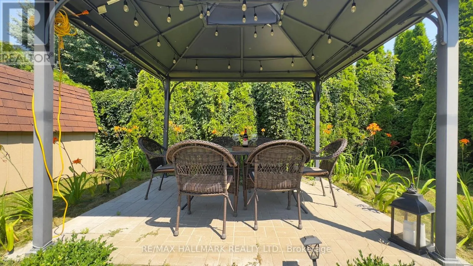 249 KENSINGTON CRESCENT