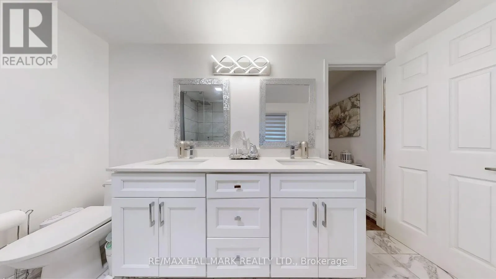 249 KENSINGTON CRESCENT