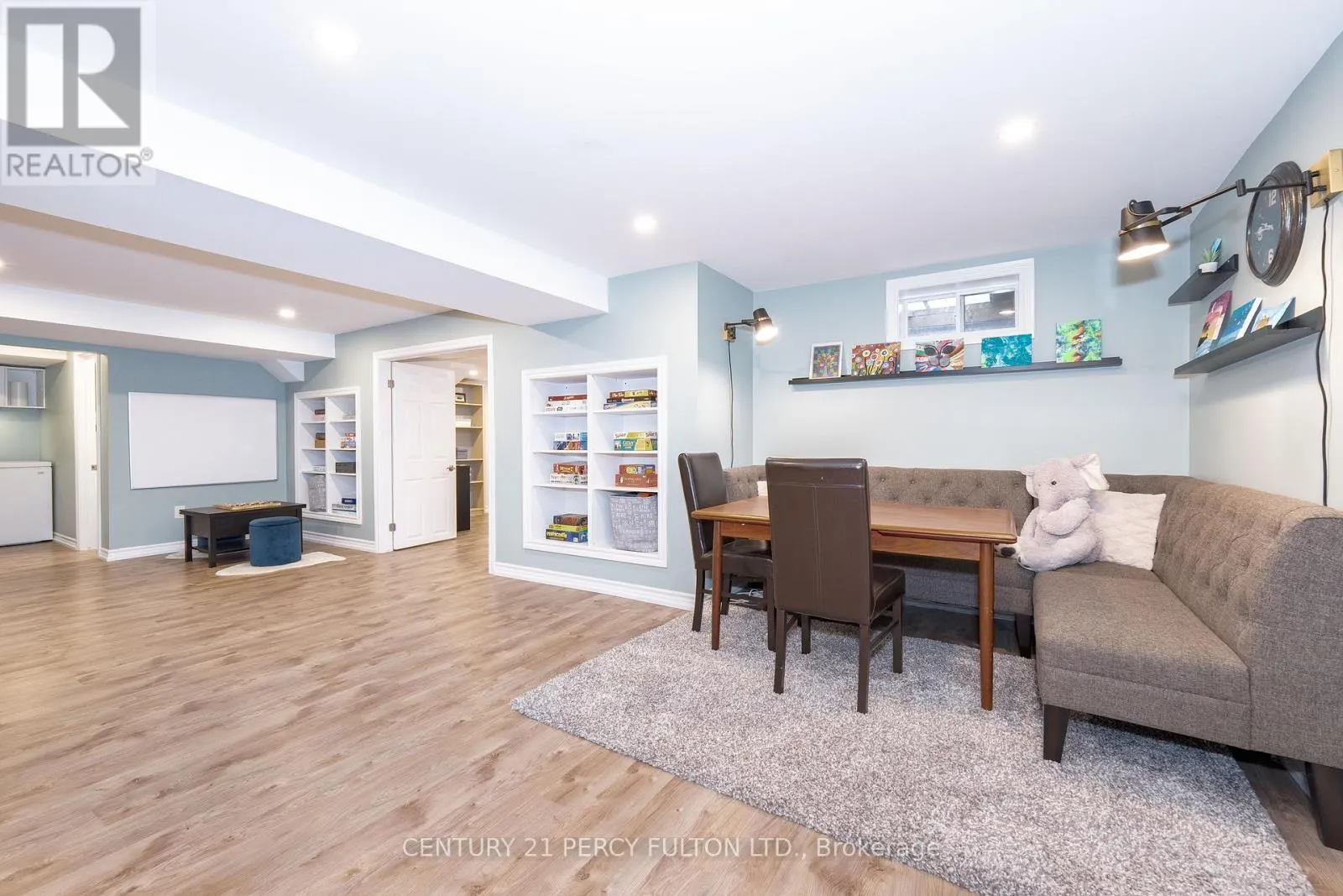 1032 RAMBLEBERRY AVENUE